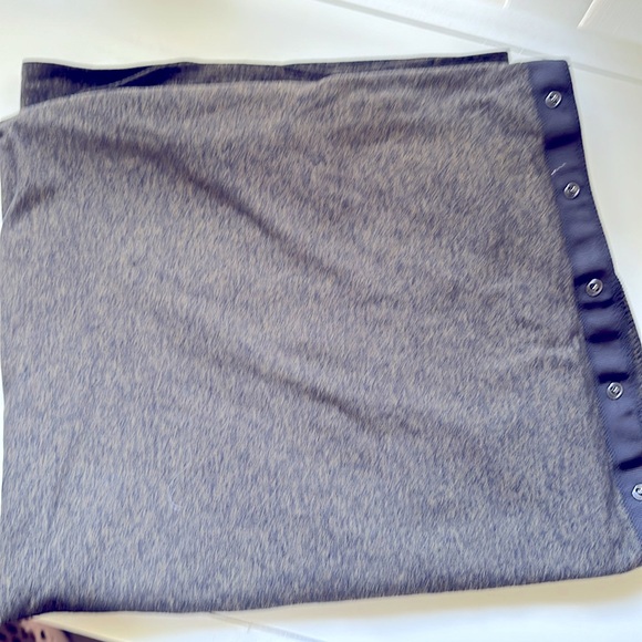 Lululemon vinyasa snap scarf - Picture 1 of 3